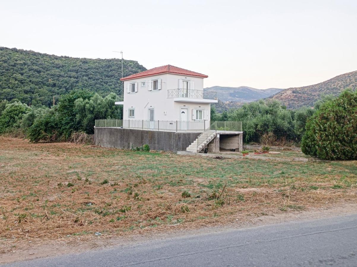 Zoi'S Hοuse.Vacation Home In Mani Near Vathi Beach Exteriör bild